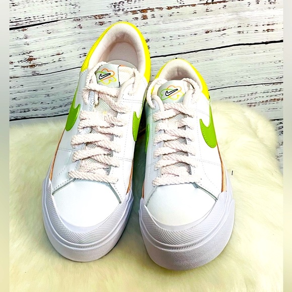 New  Nike Court Legacy Lift white Women's Size 8 - Picture 3 of 10